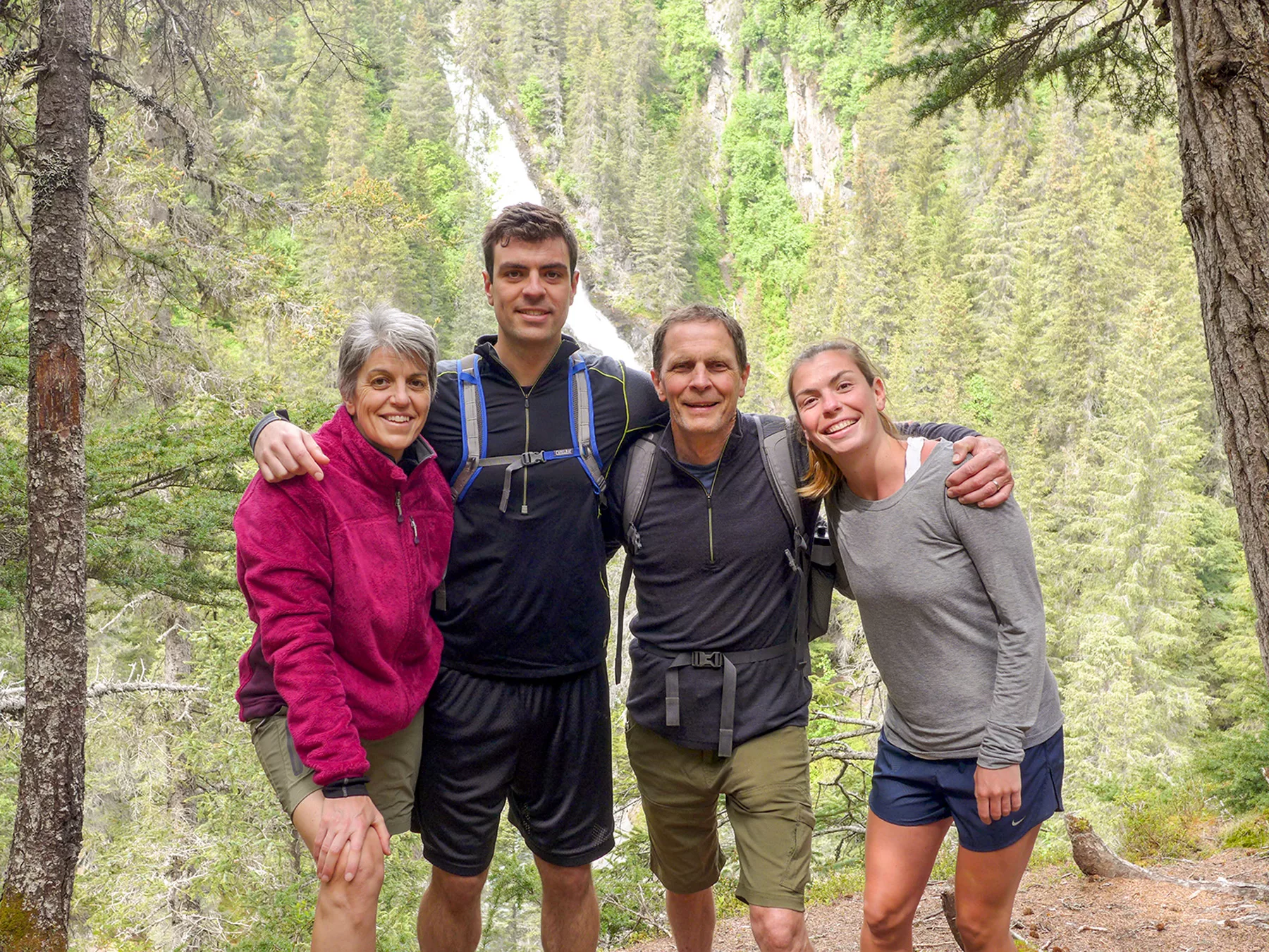 Allen-Hoerning family photo at falls